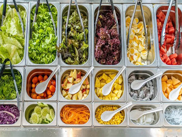 میز سالاد بار چیست